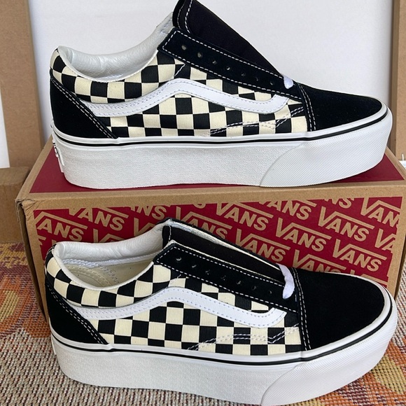Vans WMNS Old Skool Stacked
Checkerboard Black/Classic
VN0A7Q5MTYQ
Platforms - Picture 2 of 16